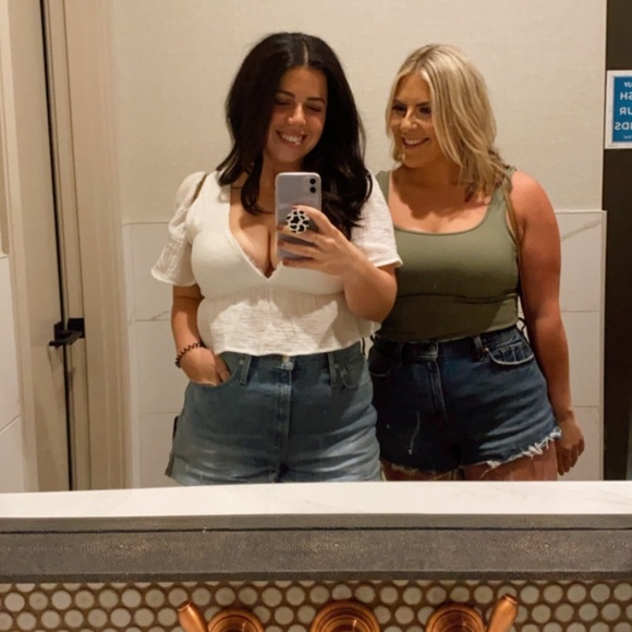 Meet your Posher, Mo - Picture 3 of 5